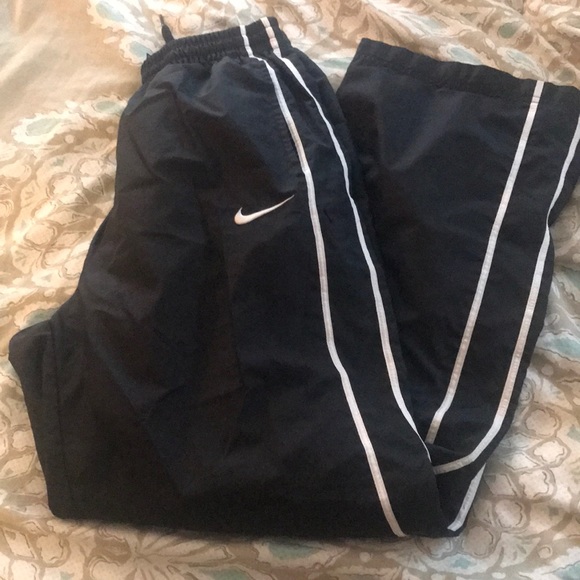 nike swishy joggers
